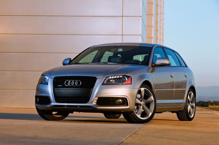  Audi A3 Sportback 2.0T S-Line Quattro (8V) 2012 года  (NA) (фото 1 из 13)